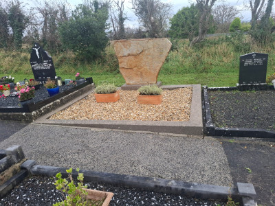 Headstone Cleaning, Sligo by PJ Services, Ireland Headstone Cleaning, Sligo by PJ Services, Ireland